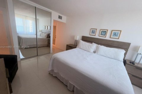Copropriété à louer à Miami Beach, Floride: 1 chambre, 89.19 m2 № 2426579 - photo 5