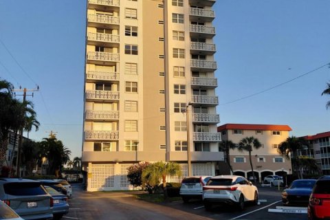 Copropriété à vendre à Hallandale Beach, Floride: 1 chambre, 78.97 m2 № 2146183 - photo 2