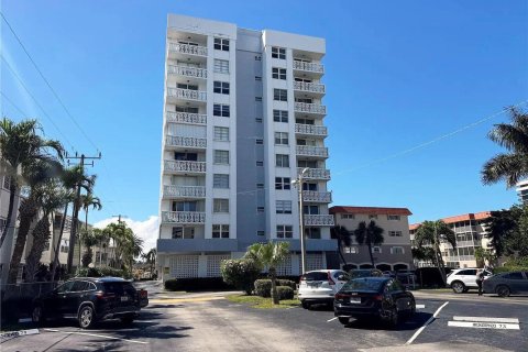 Condo à Hallandale Beach, Floride, 1 chambre  № 2146183