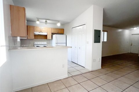 Copropriété à louer à Homestead, Floride: 3 chambres, 95.13 m2 № 1738582 - photo 2