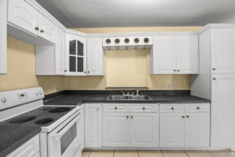 House in Wauchula, Florida 4 bedrooms, 194.91 sq.m. № 2142754 - photo 11
