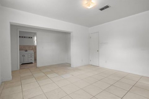 House in Wauchula, Florida 4 bedrooms, 194.91 sq.m. № 2142754 - photo 16