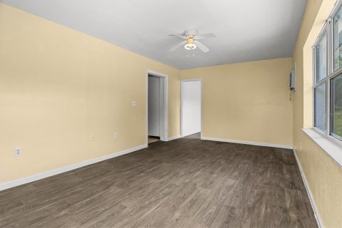 House in Wauchula, Florida 4 bedrooms, 194.91 sq.m. № 2142754 - photo 25