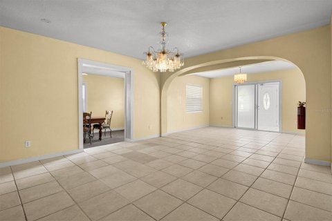 House in Wauchula, Florida 4 bedrooms, 194.91 sq.m. № 2142754 - photo 7
