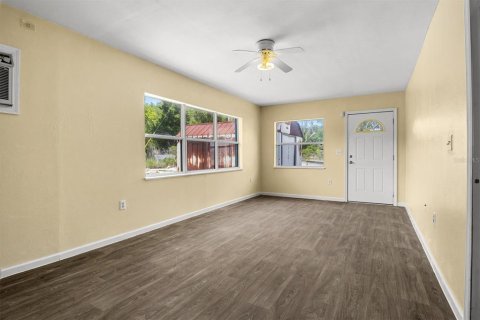 House in Wauchula, Florida 4 bedrooms, 194.91 sq.m. № 2142754 - photo 24