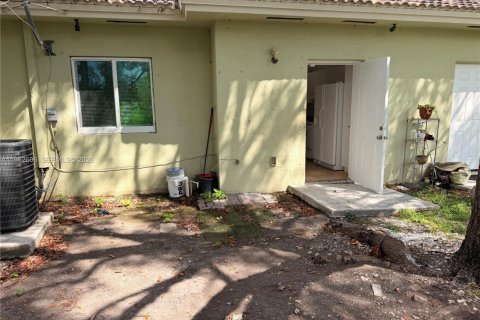 Купить таунхаус в Хомстед, Флорида 2 спальни, 83.43м2, № 2034102 - фото 5