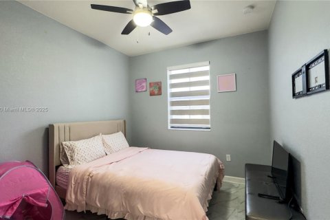 Townhouse in Hialeah, Florida 3 bedrooms, 137.77 sq.m. № 1954575 - photo 20