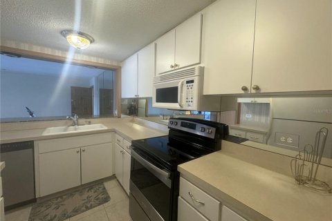 Condominio en alquiler en Palm Harbor, Florida, 1 dormitorio, 76.64 m2 № 1873283 - foto 21