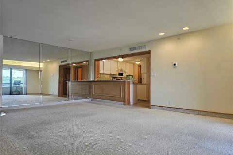 Condominio en alquiler en Palm Harbor, Florida, 1 dormitorio, 76.64 m2 № 1873283 - foto 18