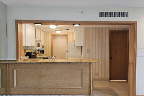 Condominio en alquiler en Palm Harbor, Florida, 1 dormitorio, 76.64 m2 № 1873283 - foto 19