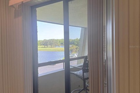 Condominio en alquiler en Palm Harbor, Florida, 1 dormitorio, 76.64 m2 № 1873283 - foto 30