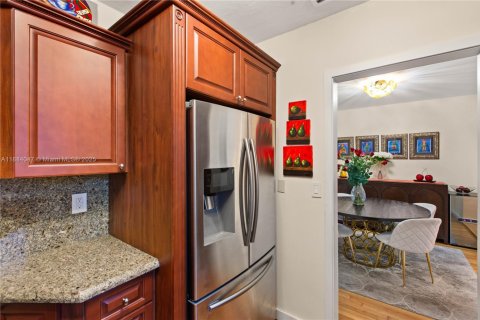 Casa en venta en Coral Gables, Florida, 3 dormitorios, 188.5 m2 № 1931411 - foto 12
