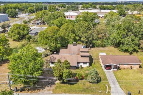 Villa ou maison à vendre à Auburndale, Floride: 6 chambres, 201.88 m2 № 2215216 - photo 3
