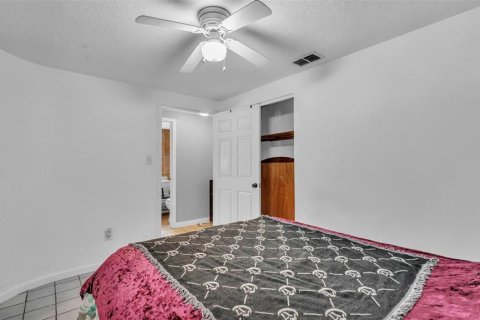 Villa ou maison à vendre à Auburndale, Floride: 6 chambres, 201.88 m2 № 2215216 - photo 28