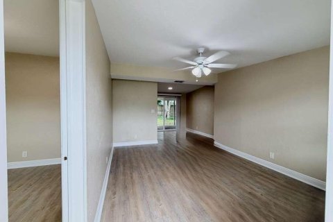 Villa ou maison à louer à Palm Beach Gardens, Floride: 3 chambres, 128.39 m2 № 2154413 - photo 25