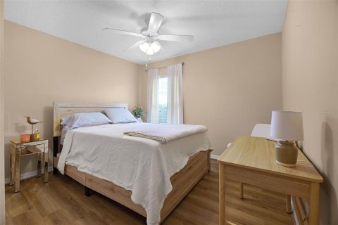 House in Leesburg, Florida 3 bedrooms, 137.22 sq.m. № 2166072 - photo 16