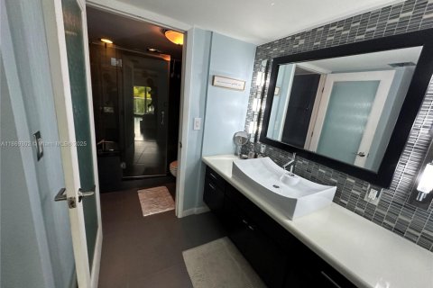 Copropriété à vendre à Sunny Isles Beach, Floride: 2 chambres, 126.07 m2 № 1979440 - photo 28