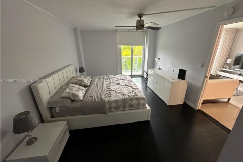 Copropriété à vendre à Sunny Isles Beach, Floride: 2 chambres, 126.07 m2 № 1979440 - photo 25