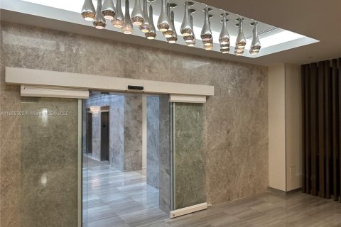 Copropriété à vendre à Sunny Isles Beach, Floride: 2 chambres, 126.07 m2 № 1979440 - photo 9