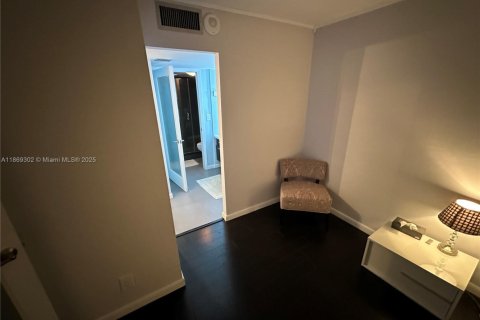 Copropriété à vendre à Sunny Isles Beach, Floride: 2 chambres, 126.07 m2 № 1979440 - photo 26