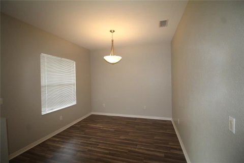 Casa en alquiler en North Port, Florida, 3 dormitorios, 189.52 m2 № 1817785 - foto 3