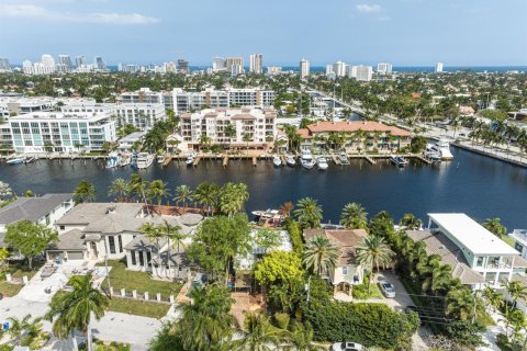 Villa ou maison à vendre à Fort Lauderdale, Floride: 3 chambres, 142.7 m2 № 2322222 - photo 9
