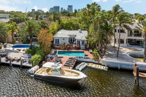 Villa ou maison à Fort Lauderdale, Floride 3 chambres, 142.7 m2 № 2322222