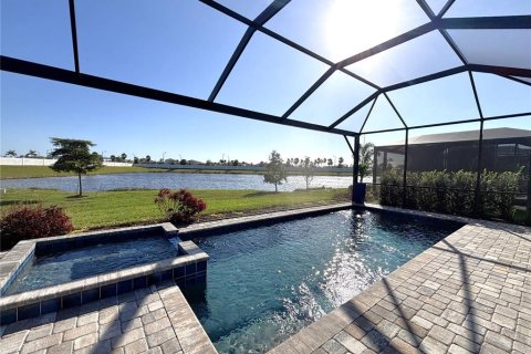 House in WELLEN PARK in Venice, Florida 2 bedrooms, 191.47 sq.m. № 2104068 - photo 21