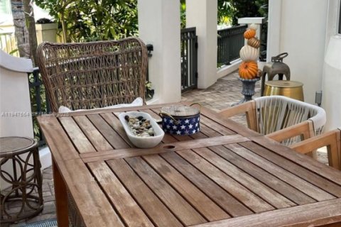 Купить виллу или дом в Форт-Лодердейл, Флорида 3 спальни, 226.31м2, № 2007359 - фото 22