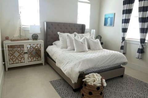 Купить виллу или дом в Форт-Лодердейл, Флорида 3 спальни, 226.31м2, № 2007359 - фото 13