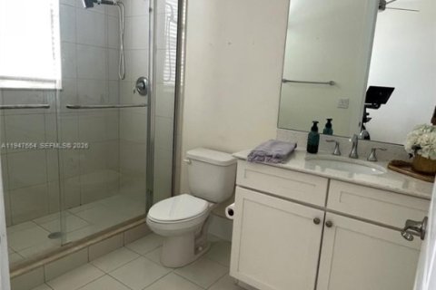 Купить виллу или дом в Форт-Лодердейл, Флорида 3 спальни, 226.31м2, № 2007359 - фото 12