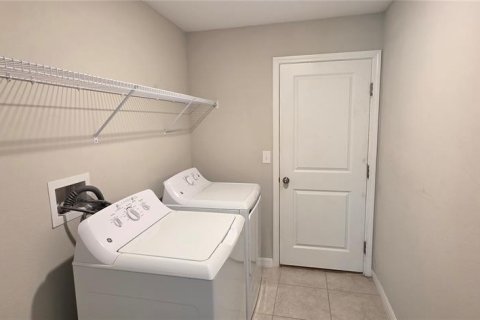Villa ou maison à louer à Wimauma, Floride: 3 chambres, 143.07 m2 № 2410148 - photo 6