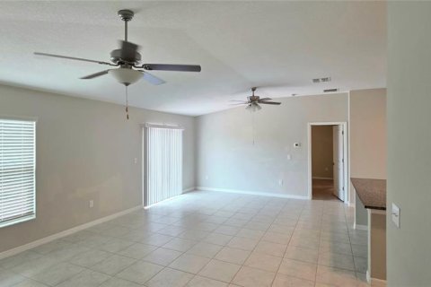 Villa ou maison à louer à Wimauma, Floride: 3 chambres, 143.07 m2 № 2410148 - photo 7