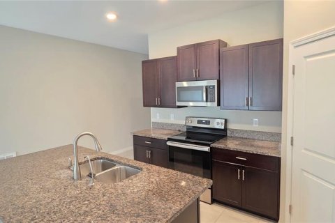 Villa ou maison à louer à Wimauma, Floride: 3 chambres, 143.07 m2 № 2410148 - photo 3