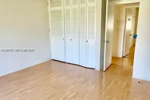 Copropriété à vendre à Miami, Floride: 2 chambres, 105.91 m2 № 2010927 - photo 8