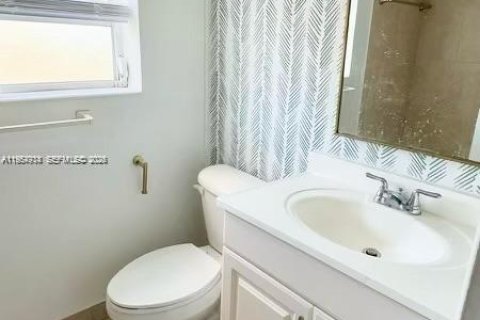 Copropriété à vendre à Miami, Floride: 2 chambres, 105.91 m2 № 2010927 - photo 7