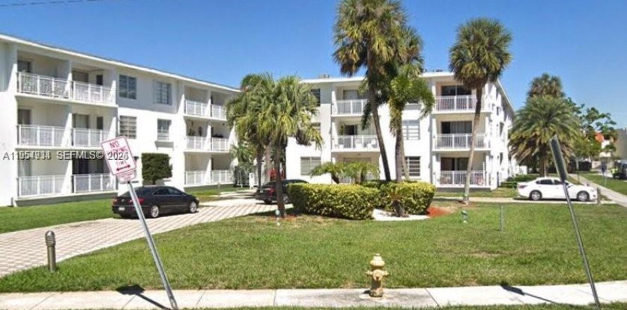 Condo à Miami, Floride, 2 chambres № 2010927