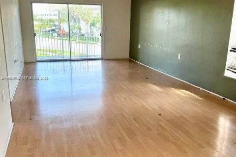 Copropriété à vendre à Miami, Floride: 2 chambres, 105.91 m2 № 2010927 - photo 5