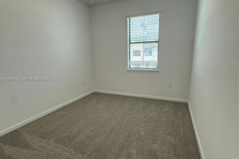 Townhouse in Lantana, Florida 3 bedrooms № 2052513 - photo 7