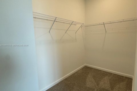 Townhouse in Lantana, Florida 3 bedrooms № 2052513 - photo 12