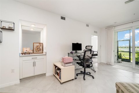 Condo in Punta Gorda, Florida, 2 bedrooms in BABCOCK NATIONAL  № 1878066 - photo 11