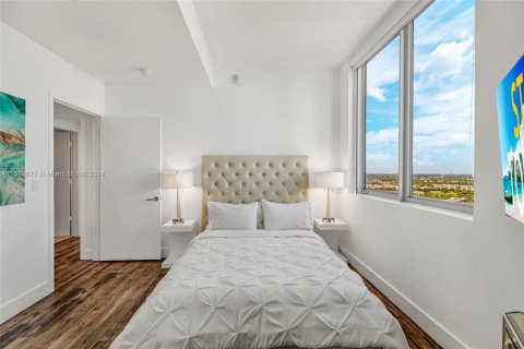 Copropriété à louer à Hallandale Beach, Floride: 3 chambres, 146.51 m2 № 1985510 - photo 19