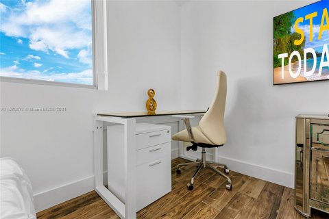 Copropriété à louer à Hallandale Beach, Floride: 3 chambres, 146.51 m2 № 1985510 - photo 23