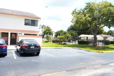 Adosado en alquiler en Davie, Florida, 3 dormitorios, 123.37 m2 № 2026031 - foto 23