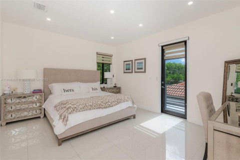 Adosado en venta en Miami, Florida, 4 dormitorios, 180.97 m2 № 1827497 - foto 22