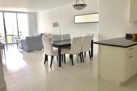 Condominio en venta en Sunny Isles Beach, Florida, 2 dormitorios, 142.79 m2 № 2182436 - foto 7