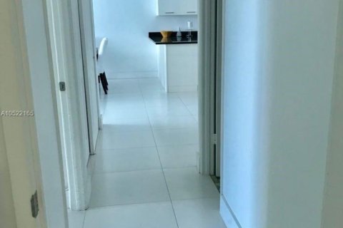 Condominio en venta en Sunny Isles Beach, Florida, 2 dormitorios, 142.79 m2 № 2182436 - foto 10