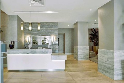 Copropriété à vendre à Hollywood, Floride: 2 chambres, 130.06 m2 № 2049621 - photo 11