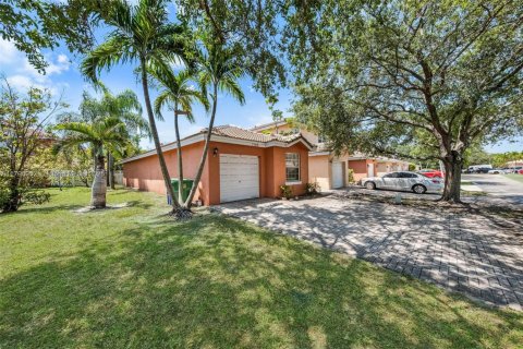 Villa ou maison à vendre à Lauderhill, Floride: 3 chambres, 115.2 m2 № 1683501 - photo 3
