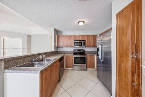 Villa ou maison à vendre à Lauderhill, Floride: 3 chambres, 115.2 m2 № 1683501 - photo 20